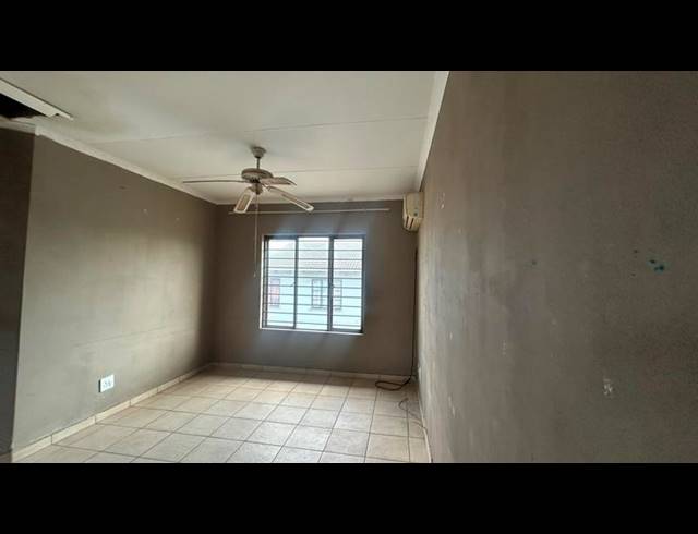 2 BEDROOM APARTMENT FOR SALE IN BRACKENHAM